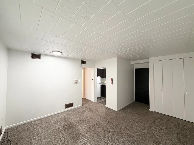 470 Dawson Ave #3 — Photo 2