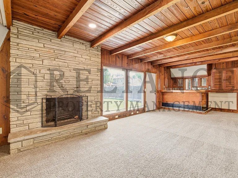 3123 W Douglas Ave — Photo 29