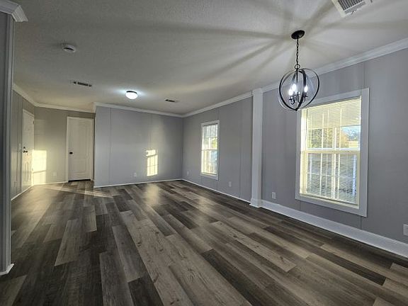 3rd image of 26 Hill St #26