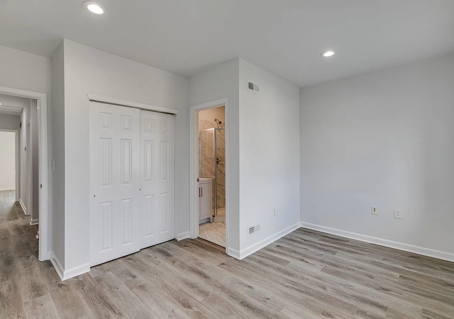 Brand New Luxury Temple Apartments — Photo 4
