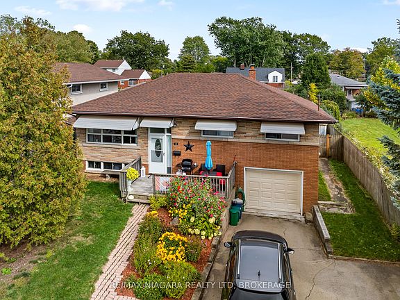 5th image of 13 Ridgewood Ave