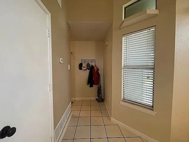 2062 Bronco Ln — Photo 16