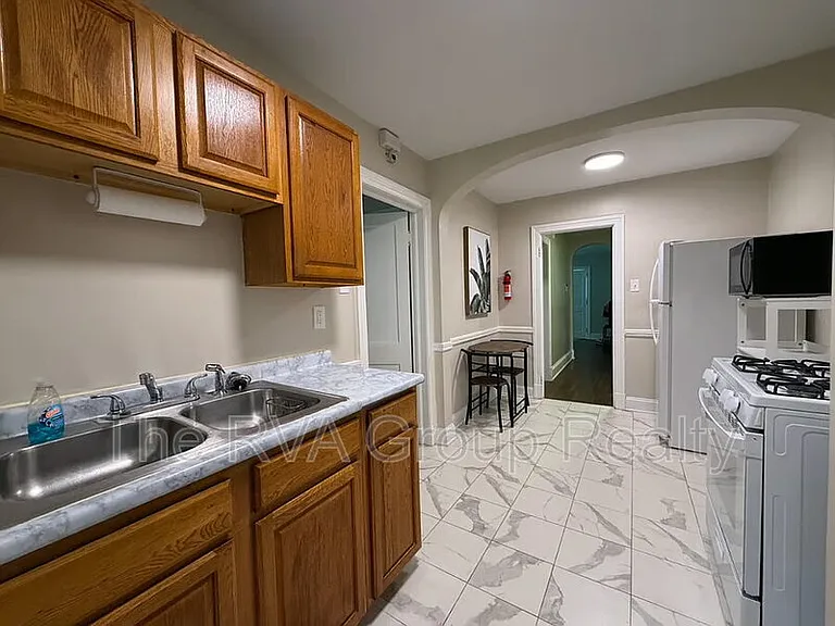 607 E Brookland Park Blvd — Photo 7