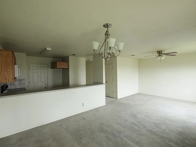 3709 Woodrow Dr — Photo 3