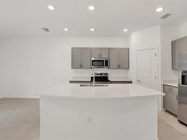 2191 Hallier Cv — Photo 12