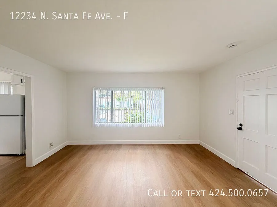 Pet-Friendly 2BD/1BA in the Heart of Lynwood — Photo 3
