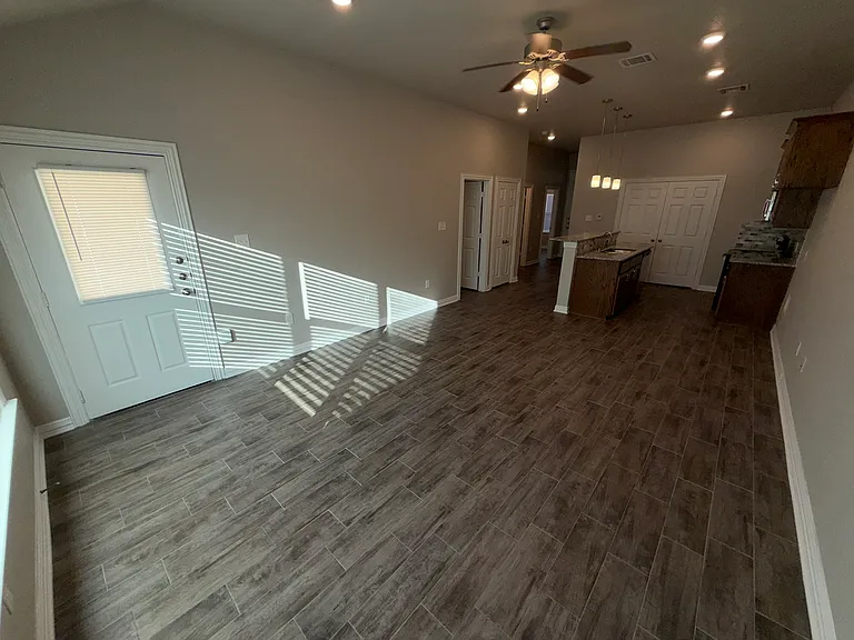 3309 Addison Way — Photo 5