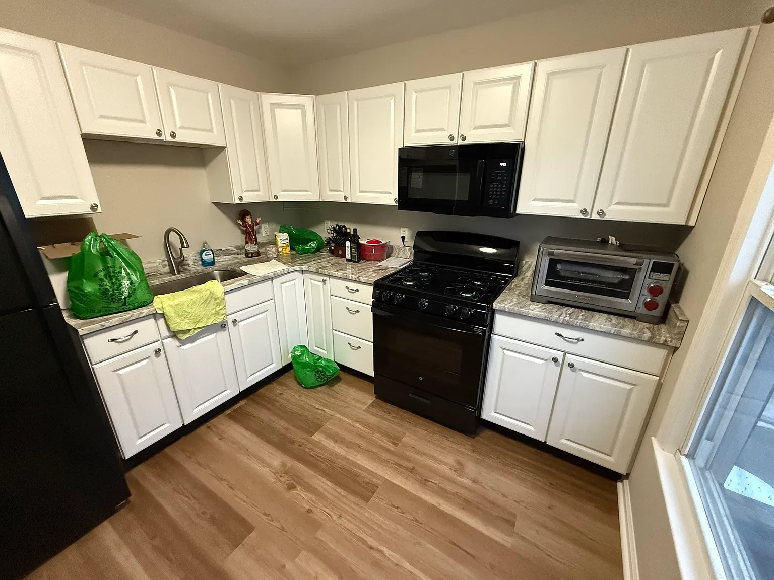 48 E Somerset St — Photo 3