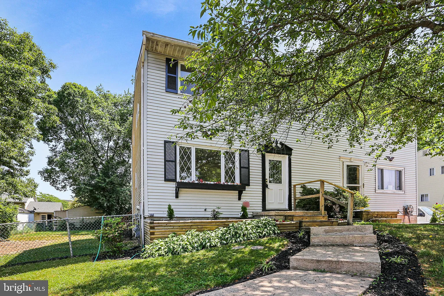 3109 Sweetbay Dr photo 1