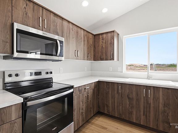 5th image of 3607 E Jamestown Dr