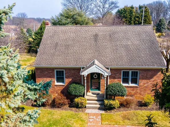 2188 Grandview Rd, Hanover, PA 17331