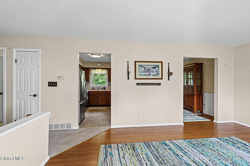 5th image of 113 Sugar Hill Road