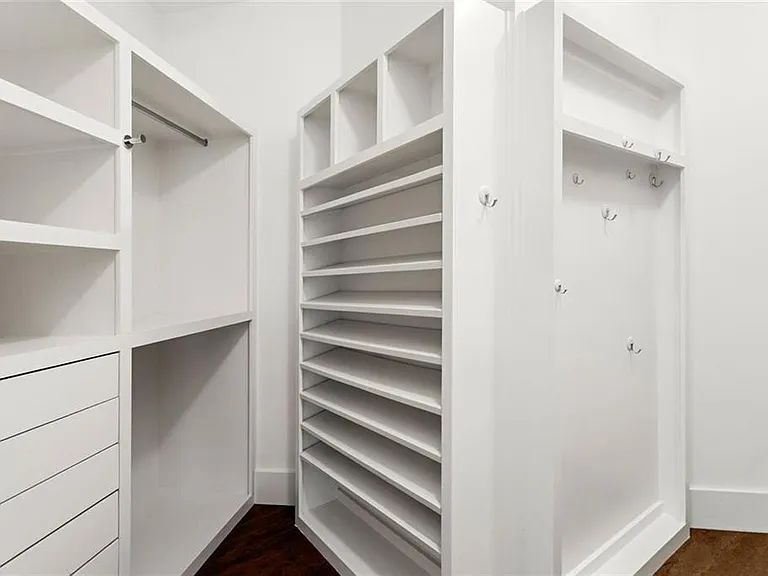 3338 Peachtree Rd NE #3501 — Photo 28