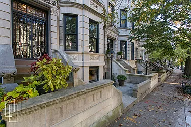 Rented by Garfield Realty 