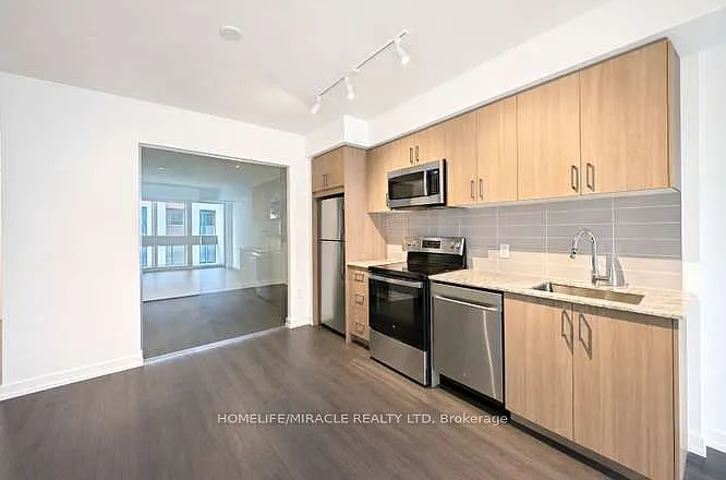 4010 Eglinton Ave W #317 — Photo 11
