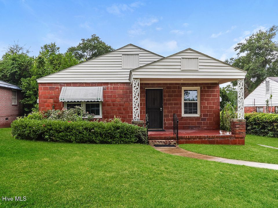 1st image of 2734 Magnolia Avenue