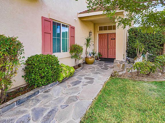 3rd image of 6702 Sandalwood Dr
