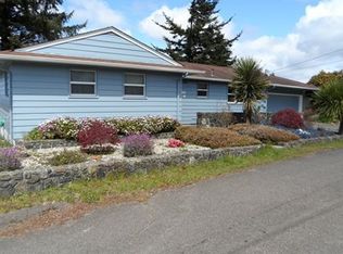 560 Elm Ave, Coos Bay, OR