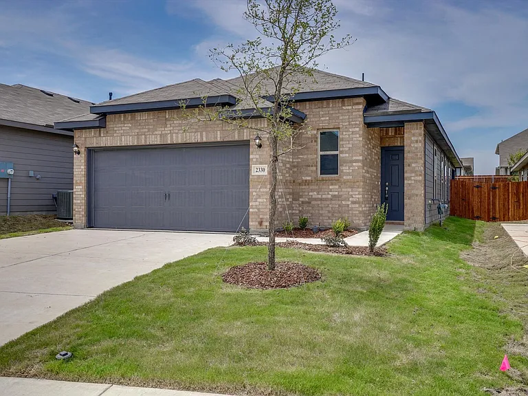 2330 Aspen Hill Dr — Photo 21