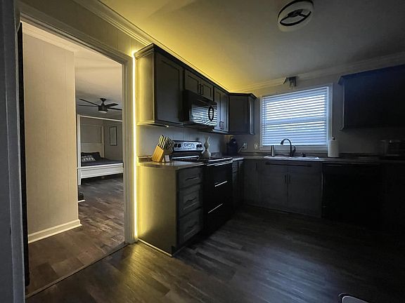 2nd image of 4 Bond St