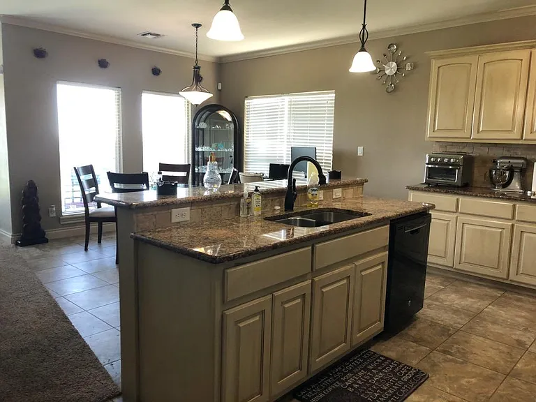 8008 SW Powell Ct — Photo 20