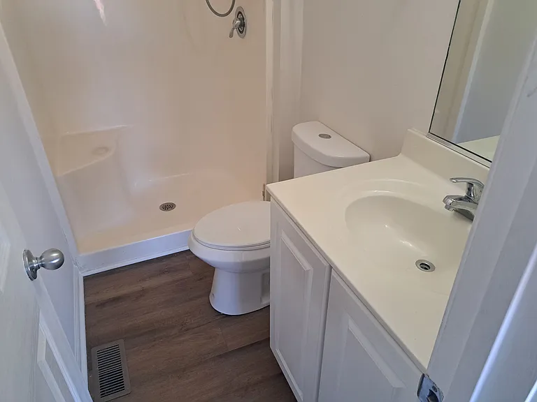 5685 Campus Dr — Photo 4