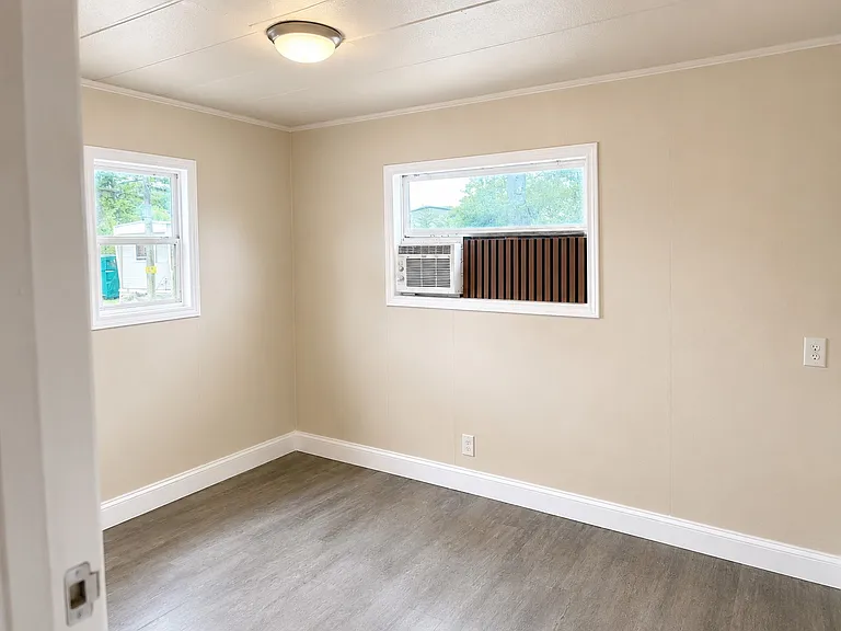 14 Frank Cir — Photo 6