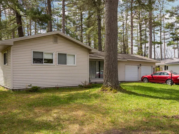 1061 Patrick Dr, Gaylord, MI 49735
