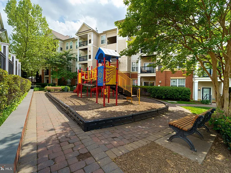 11391 Aristotle Dr #11-214 — Photo 39