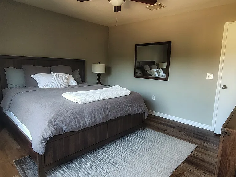 8709 Dittmar Oaks Dr — Photo 7