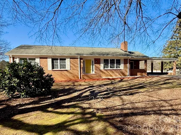 2903 Forbes Rd, Gastonia, NC 28056