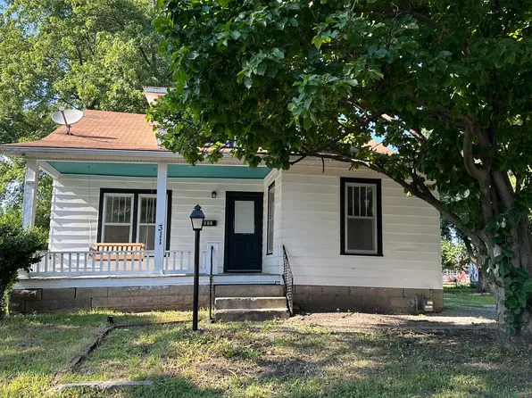 311 E 6th St, Sedalia, MO 65301
