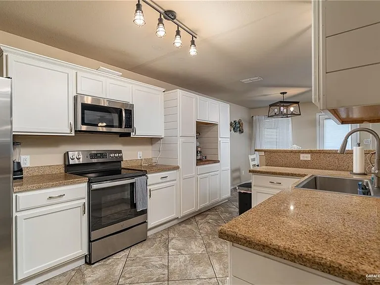 3807 Alvarado St — Photo 4