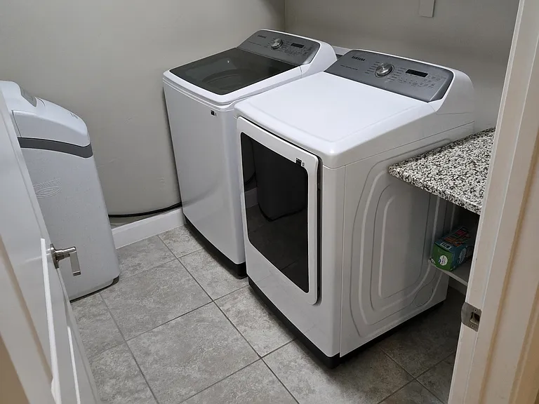 4295 Bella Vista Dr — Photo 6