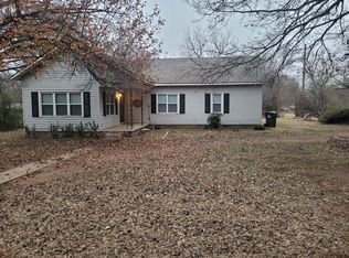 19301 Gordon Cooper Dr, Shawnee, OK 74801