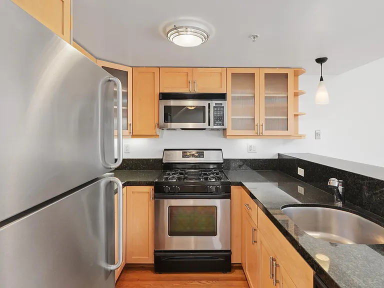 460 Natoma St #12 — Photo 19
