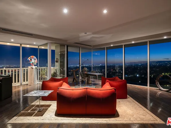 9255 Doheny Rd APT 2502, West Hollywood, CA 90069