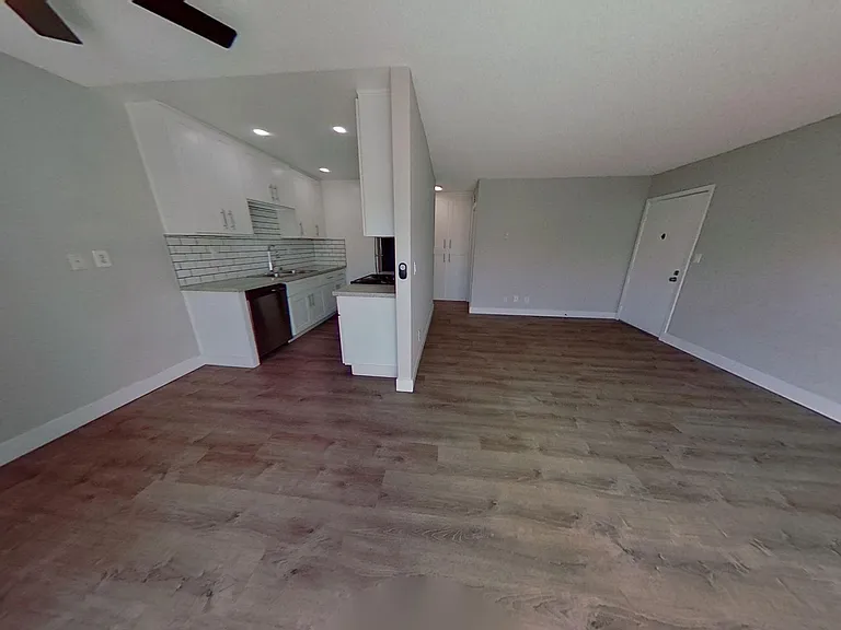 Bronze Door Apartments — Photo 11