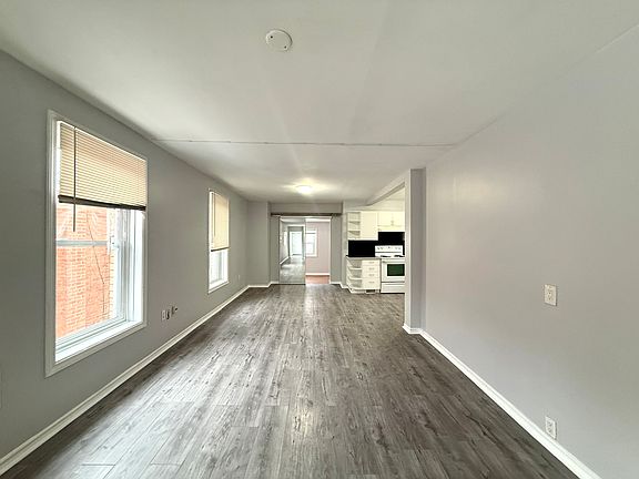 3rd image of 171 East Ave S