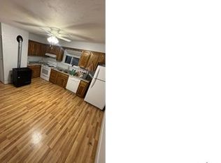 169 Green St APT 2, Manchester, NH 03103