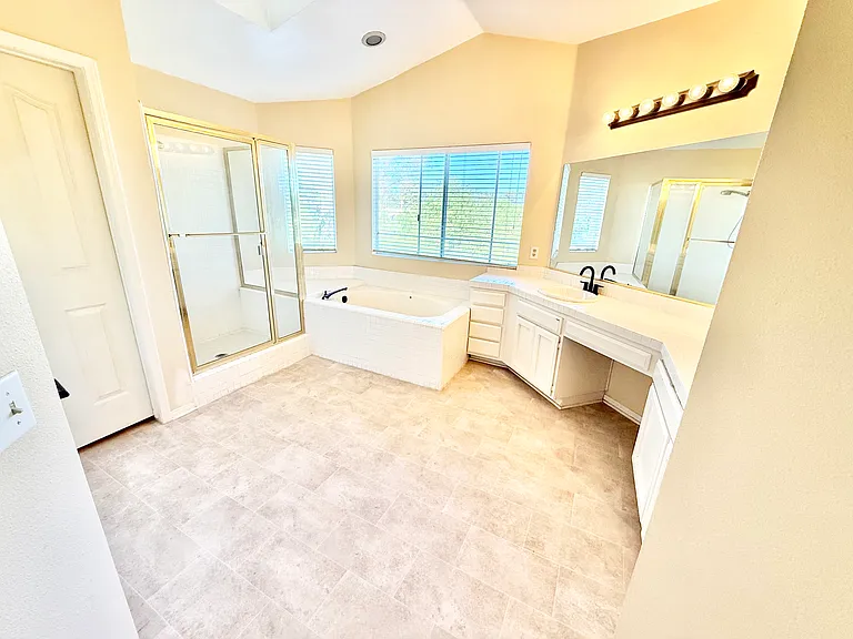 39968 Milkwood Ln — Photo 36