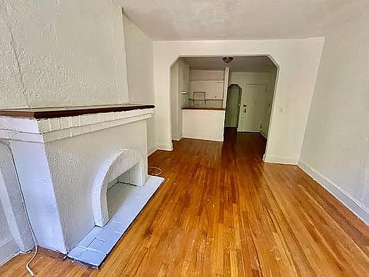1st image of 8 Jones St #4D