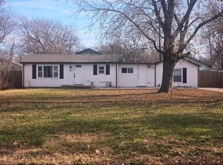 918 S Sedgwick St, Wichita, KS 67213