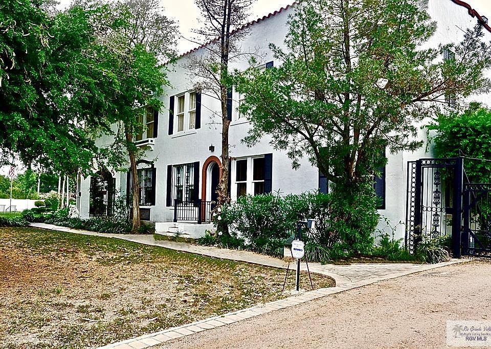 1st image of 2 Ebony Ave