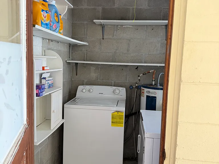 11711 Judge Ave — Photo 10