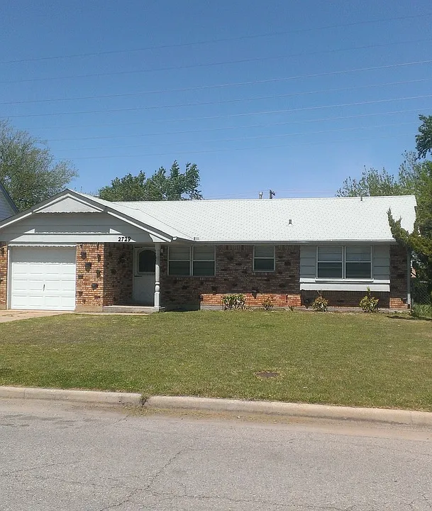 2729 SW 82nd St