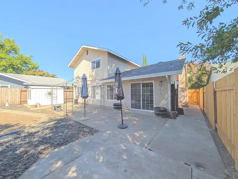 10988 Mira River Ct — Photo 27