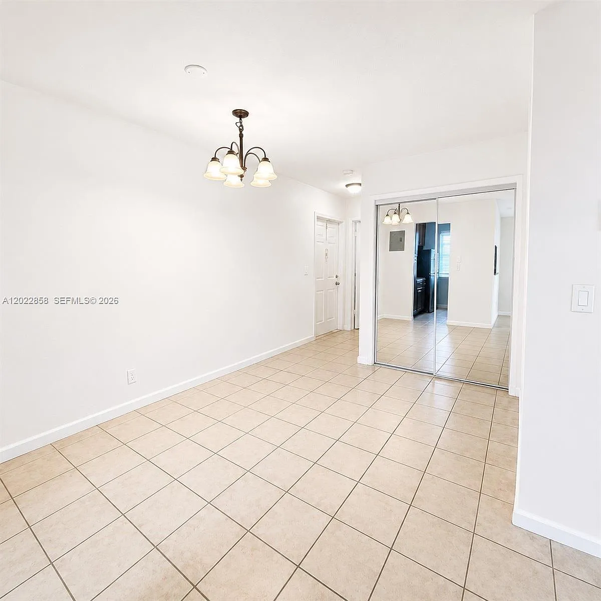 Building Photo - 2225 Polk St #1B