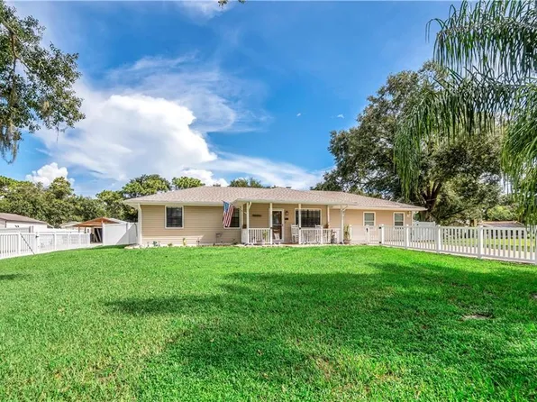 515 Lakeside Blvd, Kenansville, FL 34739