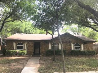 2105 Alder Trl, Grand Prairie, TX 75052